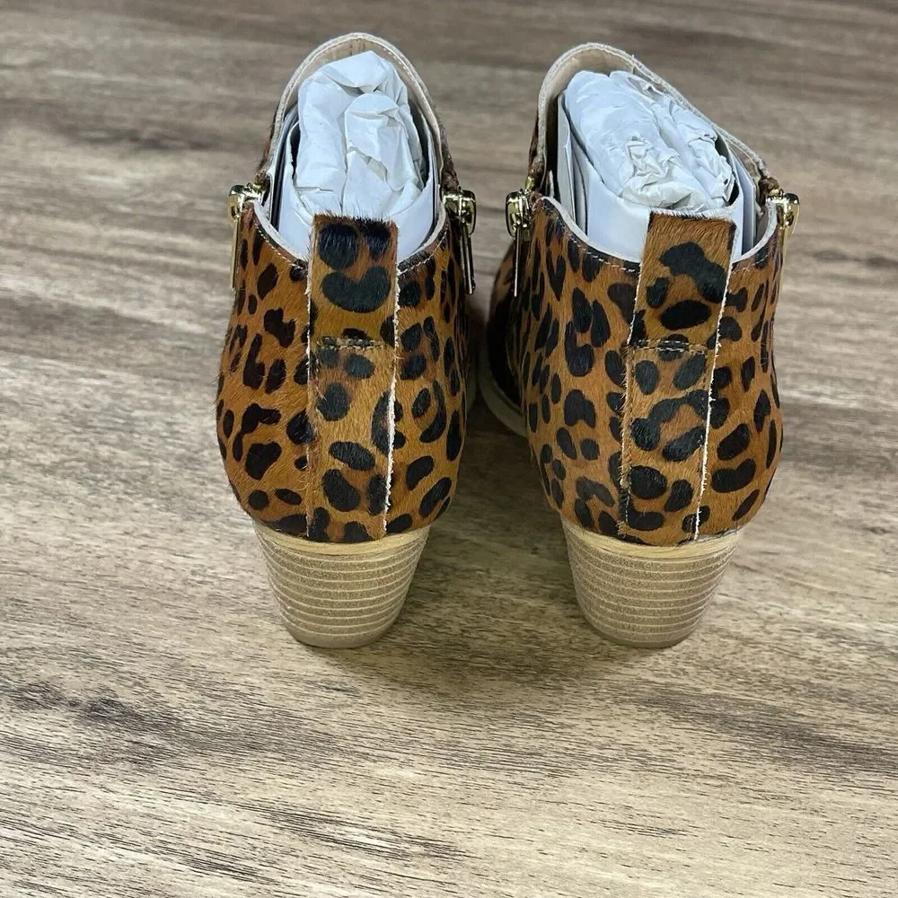 Very Volatile Women's 6 Gracemont Leopard Cheetah Print Leather Ankle Booties‎